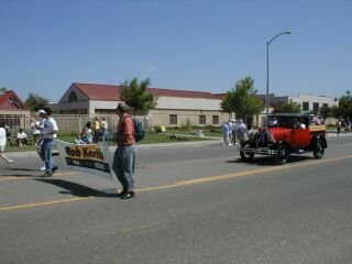 P7040027t.jpg (12942 bytes)