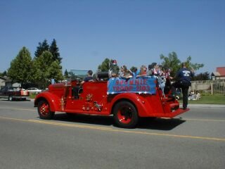 P7040034t.jpg (13552 bytes)