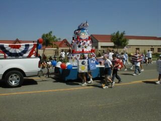 P7041032t.jpg (15275 bytes)